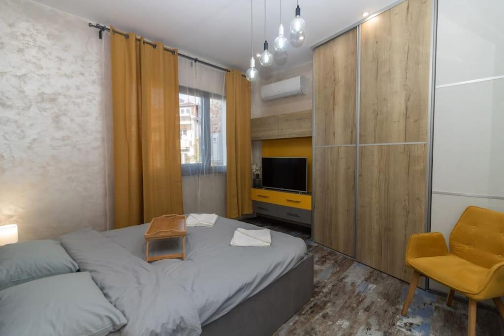 Unique 1 Bedroom Flat Апартаменти *
