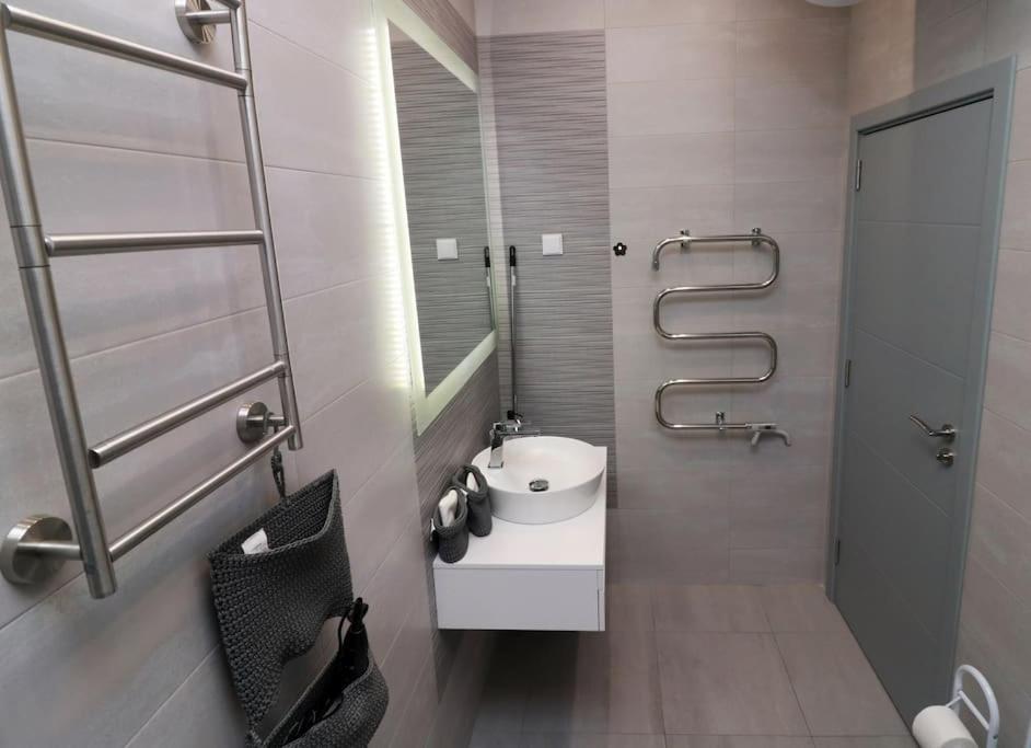 Unique 1 Bedroom Flat Апартаменти *